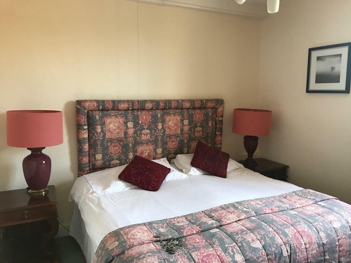 \u00BFCu\u00E1les son los mejores hoteles cerca de Grimsthorpe Castle? Bourne Exterior foto